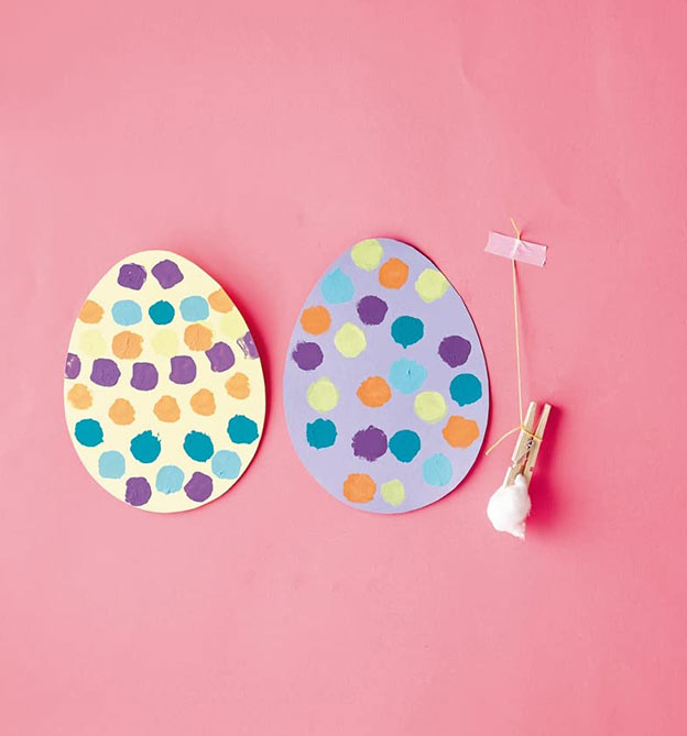 Bemalte Eier mit Farbe